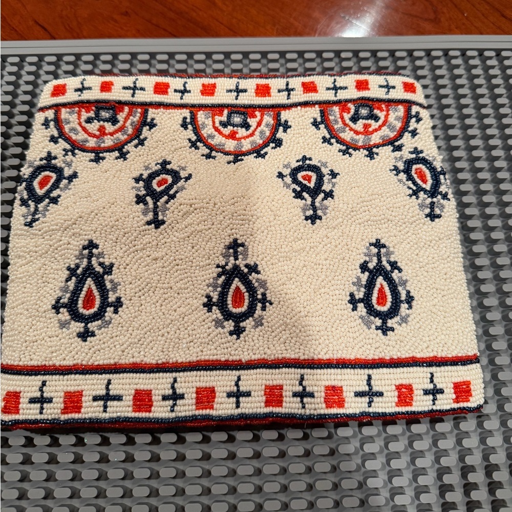 NWT Tiana NY Bohemian Medallion Print Beaded Clutch - Picture 8 of 11